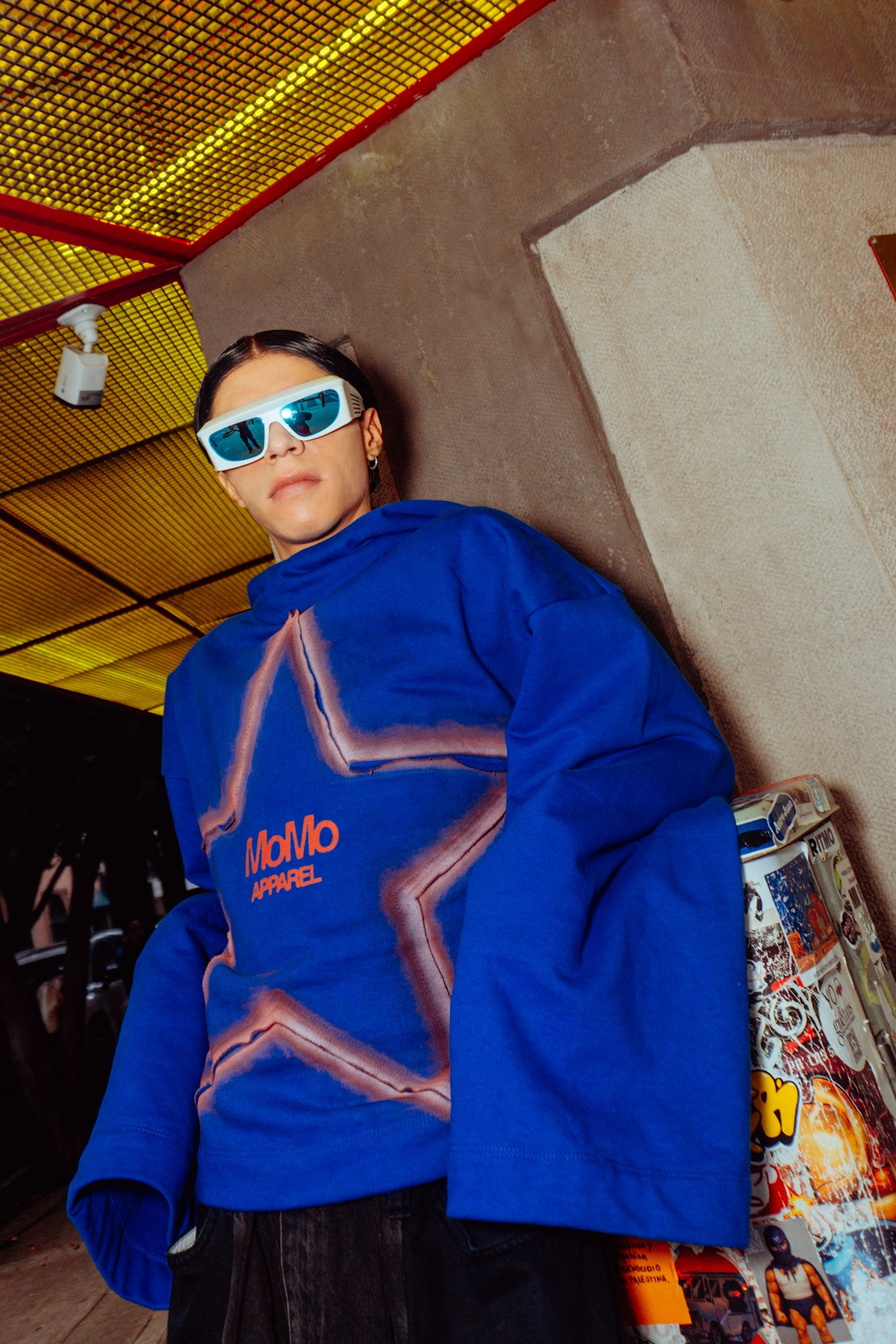 Hoodie Azul Pesada MoMo Apparel